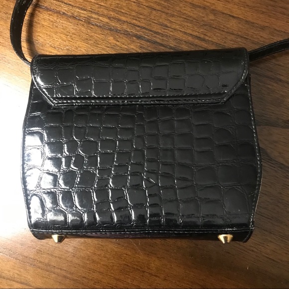 🌟Host Pick🌟VINTAGE 90’s Black Croc Crossbody Bag 🐊 - Picture 8 of 12